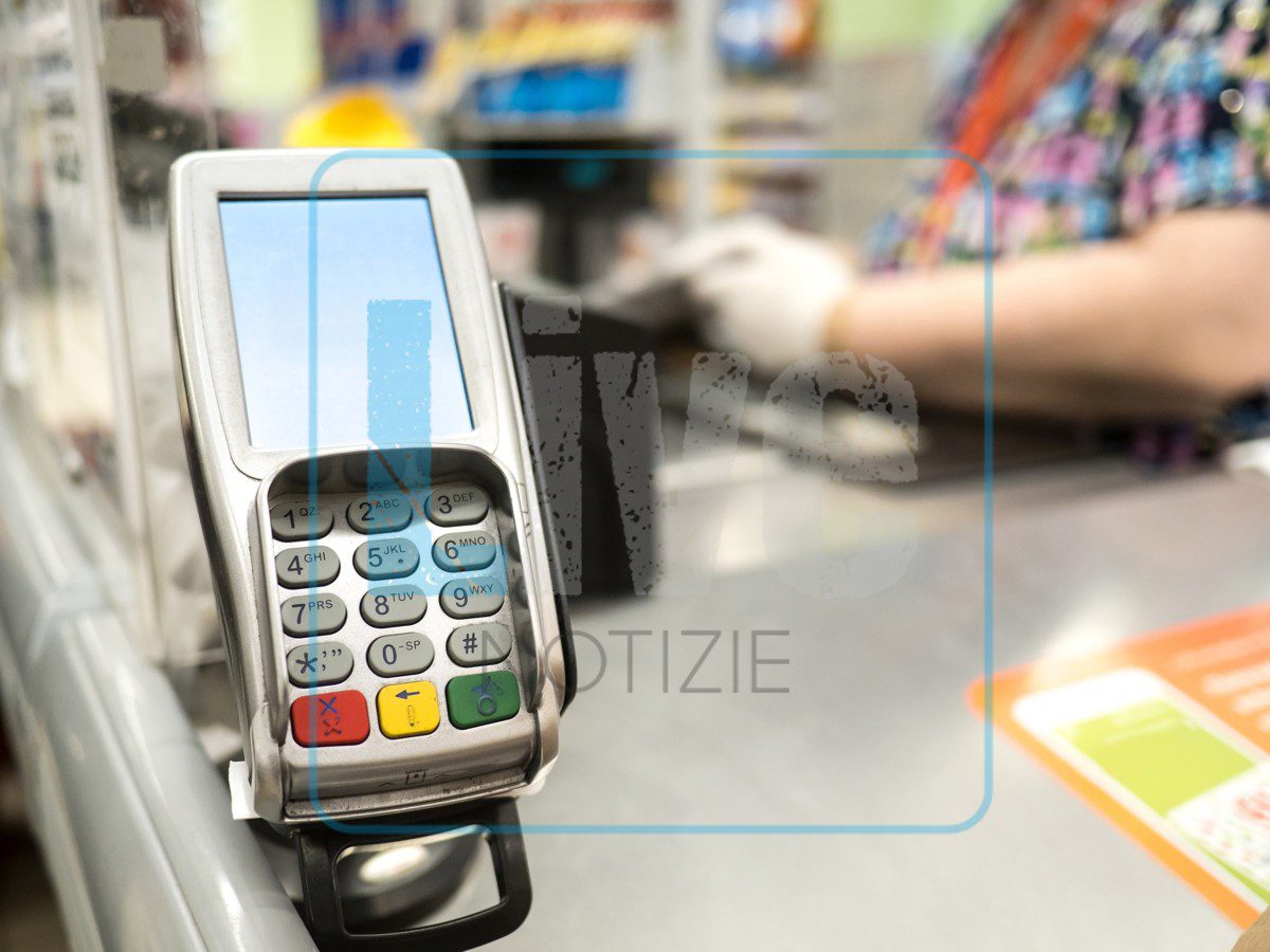 pos bancomat cartge credito shopping pagamenti supermercato acquisto