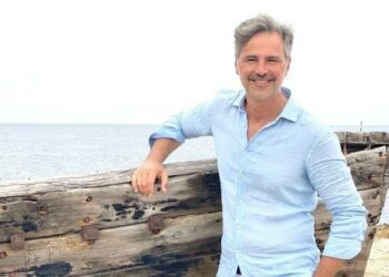 Beppe Convertini Azzurro Storie di Mare 6