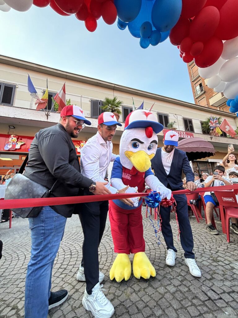 Stefano di Nunzio Bully Chicken ph press