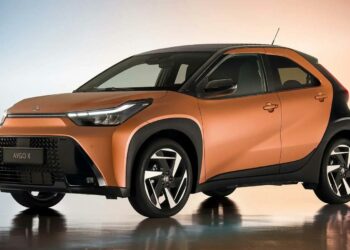 toyota aygo x full hybrid ph press