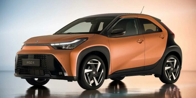 toyota aygo x full hybrid ph press