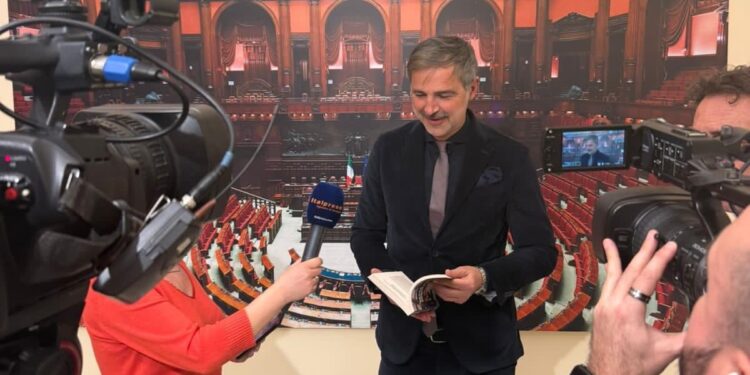 Beppe Convertini - Il Paese delle Tradizioni ph Press