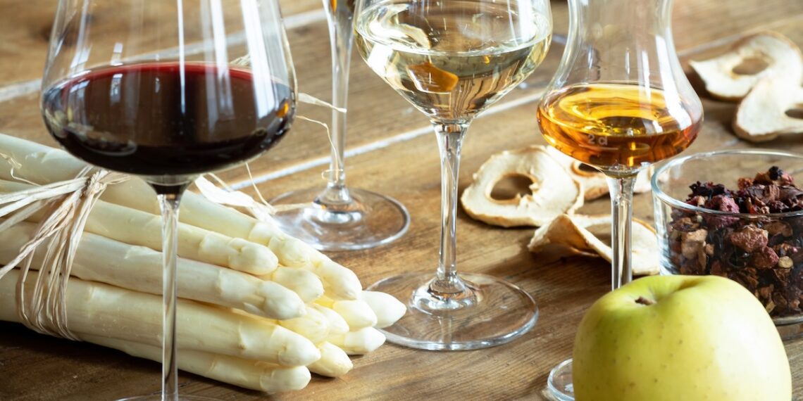 Food Wine Calice Vino Piana Rotaliana Archivio PRK ph. Iuri Niccolai