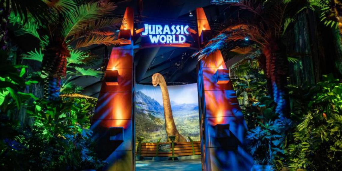 Jurassic World - The Experience