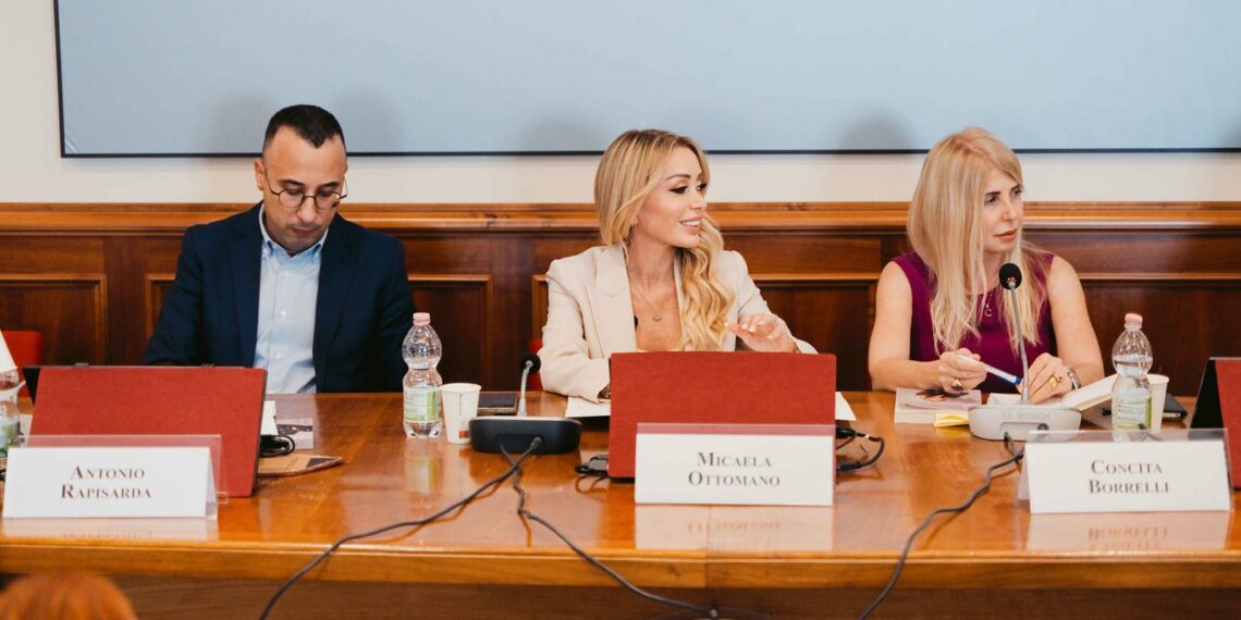 Micaela Ottomano presentazione Codice di libertà ph press