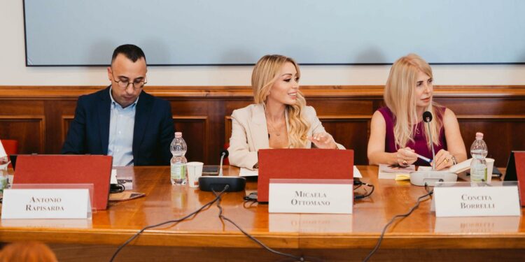 Micaela Ottomano presentazione Codice di libertà ph press